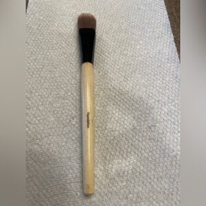 Bobbi Brown foundation brush